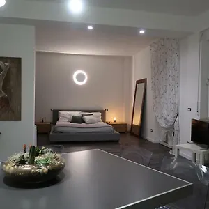 Romeo&juliet's Nest In Apartment